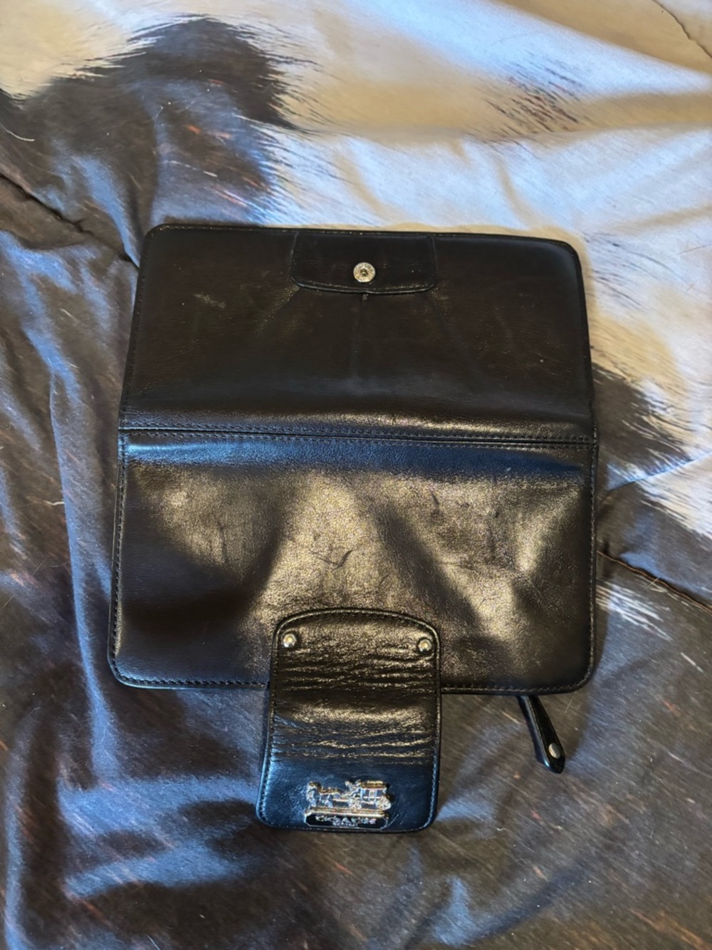 Coach Black Leather Clutch Wallet with Signature Plaque - Picture 4 of 6